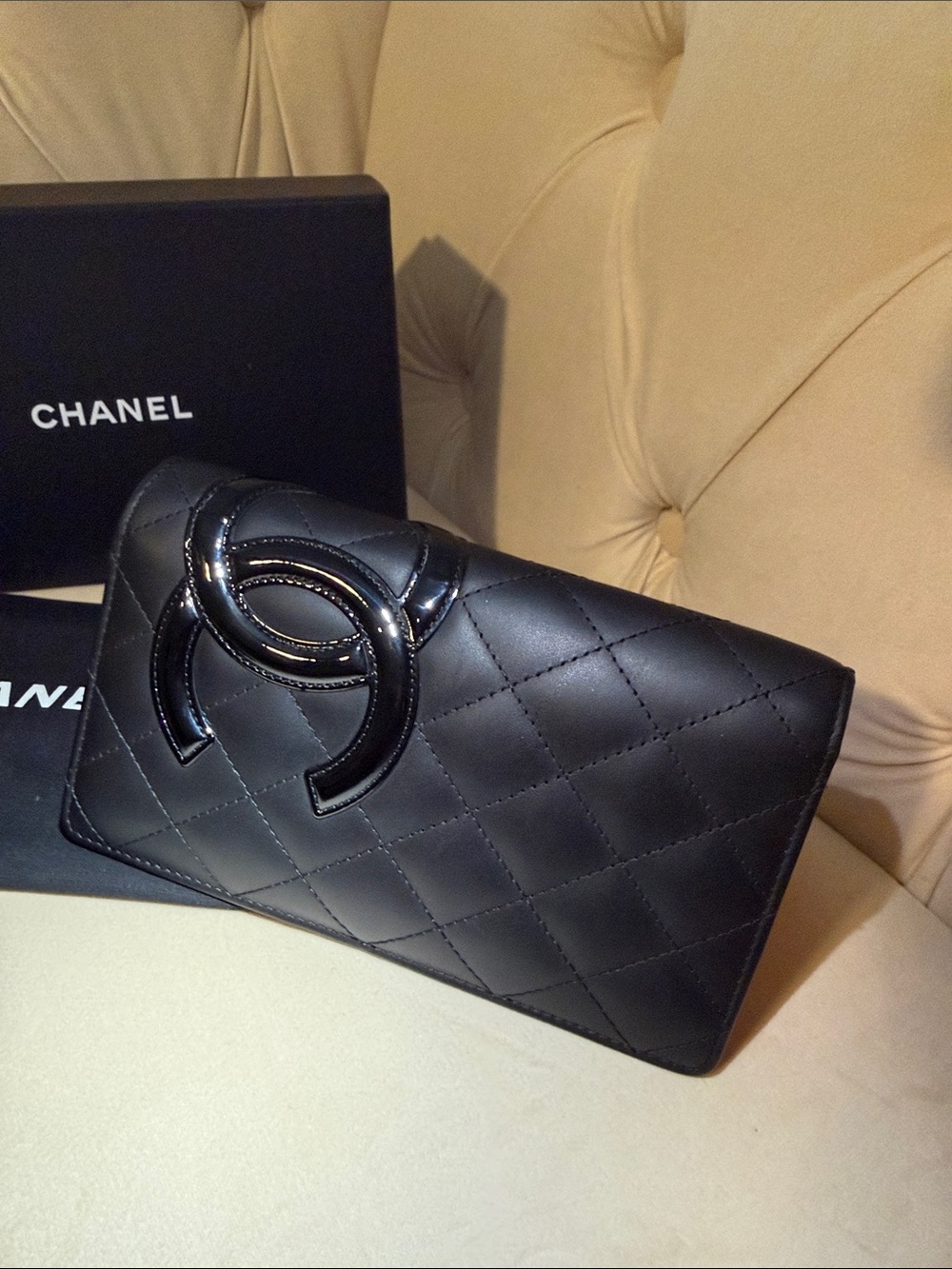 CHANEL Black Quilted Lambskin Long Wallet with CC Logo - Picture 5 of 5